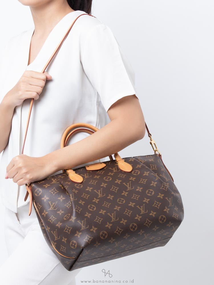 LOUIS VUITTON Monogram Turenne MM