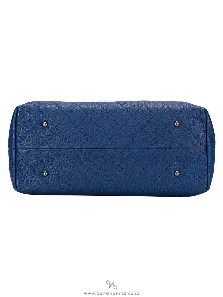 CHANEL Quilted Grained Calfskin Urban Shopping Tote Blue