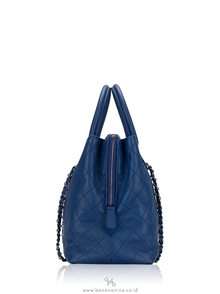 CHANEL Quilted Grained Calfskin Urban Shopping Tote Blue