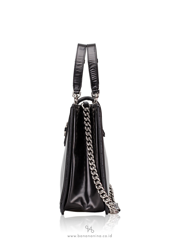 CHANEL Lambskin Boy Reverso Shopping Black