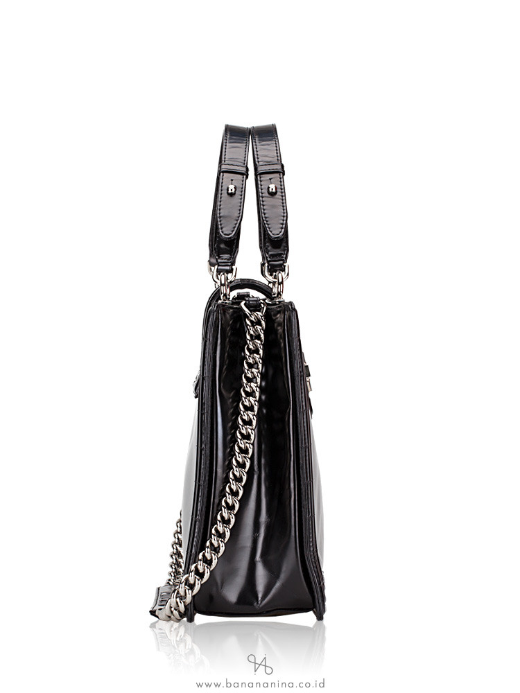 CHANEL Lambskin Boy Reverso Shopping Black