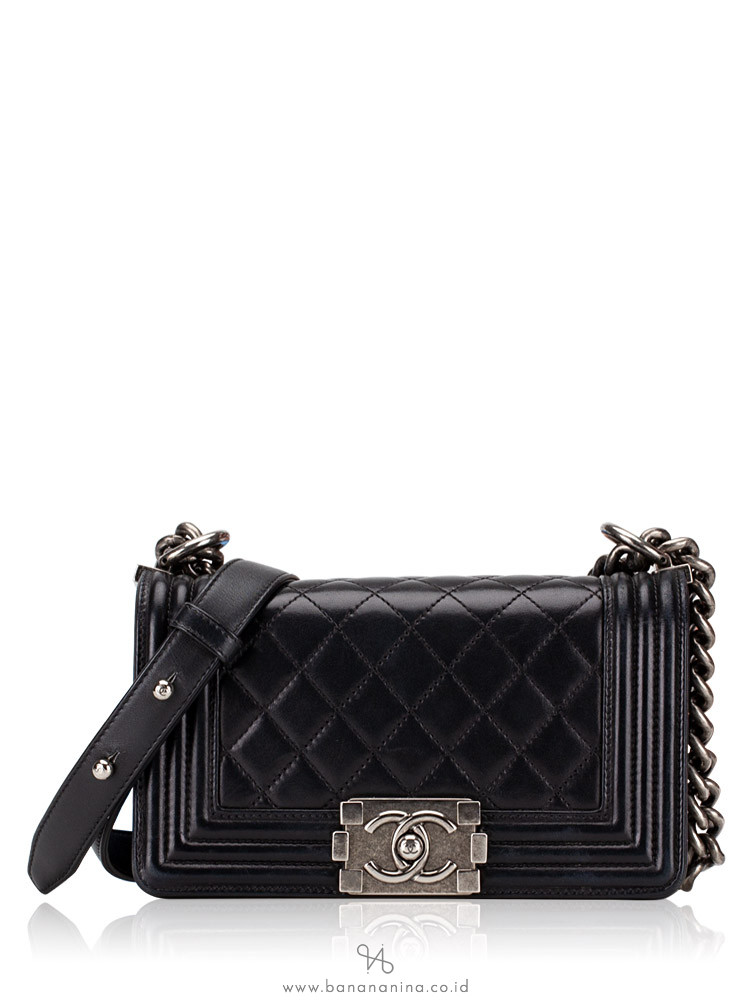 CHANEL Calfskin Small Boy Flap Bag Black