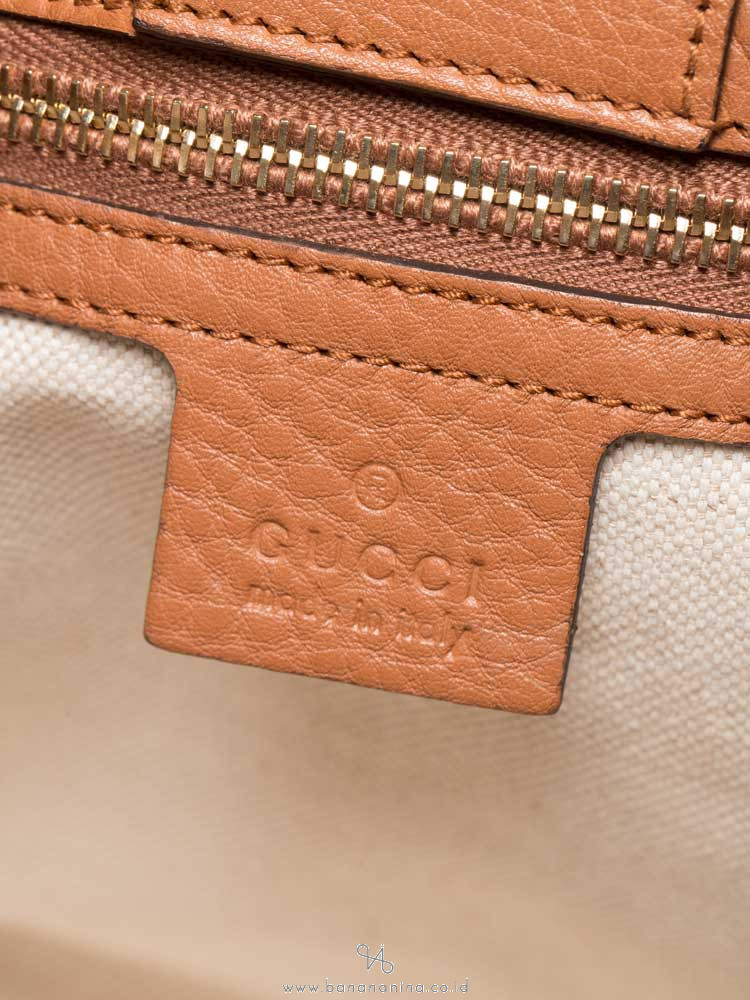 GUCCI Small Bamboo Shopper Tan