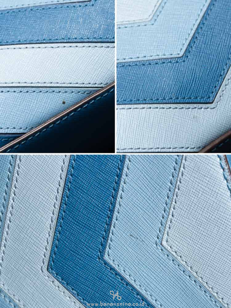 MICHAEL KORS Selma Medium Chevron Messenger Sky