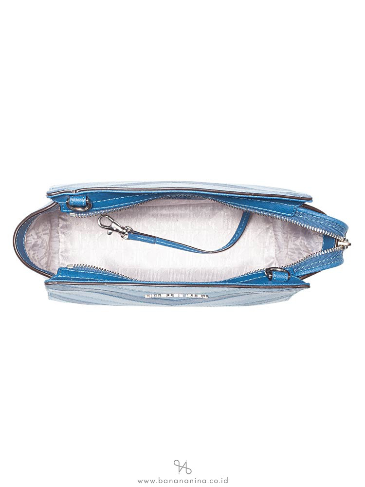 MICHAEL KORS Selma Medium Chevron Messenger Sky