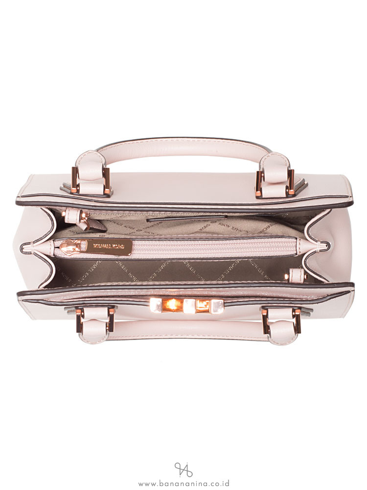 MICHAEL KORS Mott Leather Medium Messenger Powder Blush