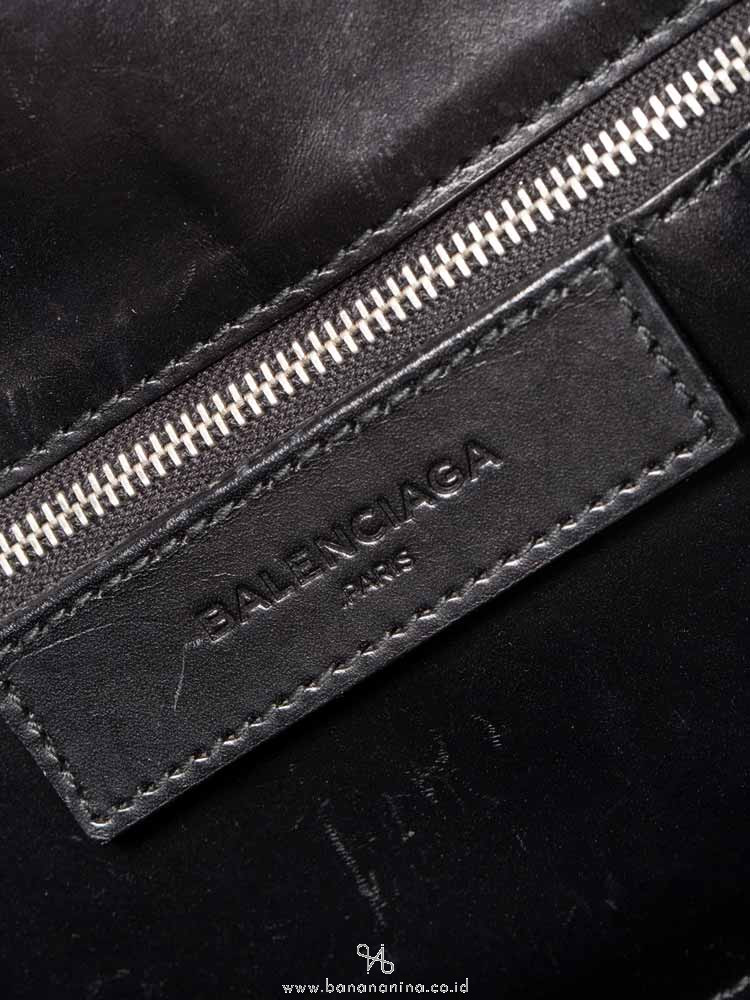 BALENCIAGA Classic Mesh City Black