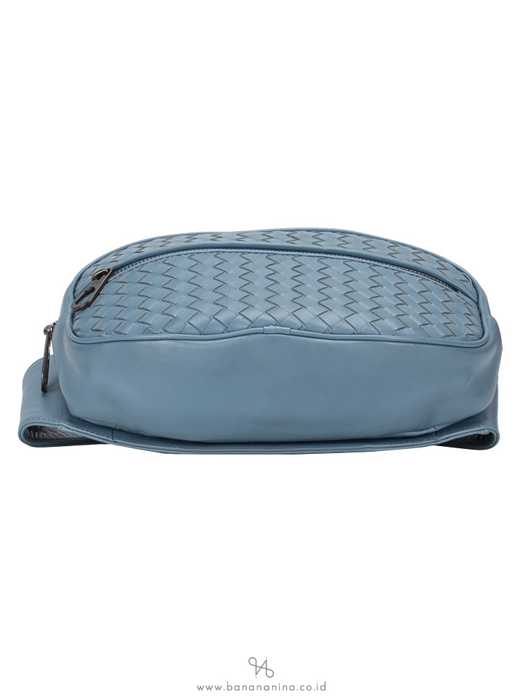 BOTTEGA VENETA Intrecciato Nappa Belt Bag Tweedia