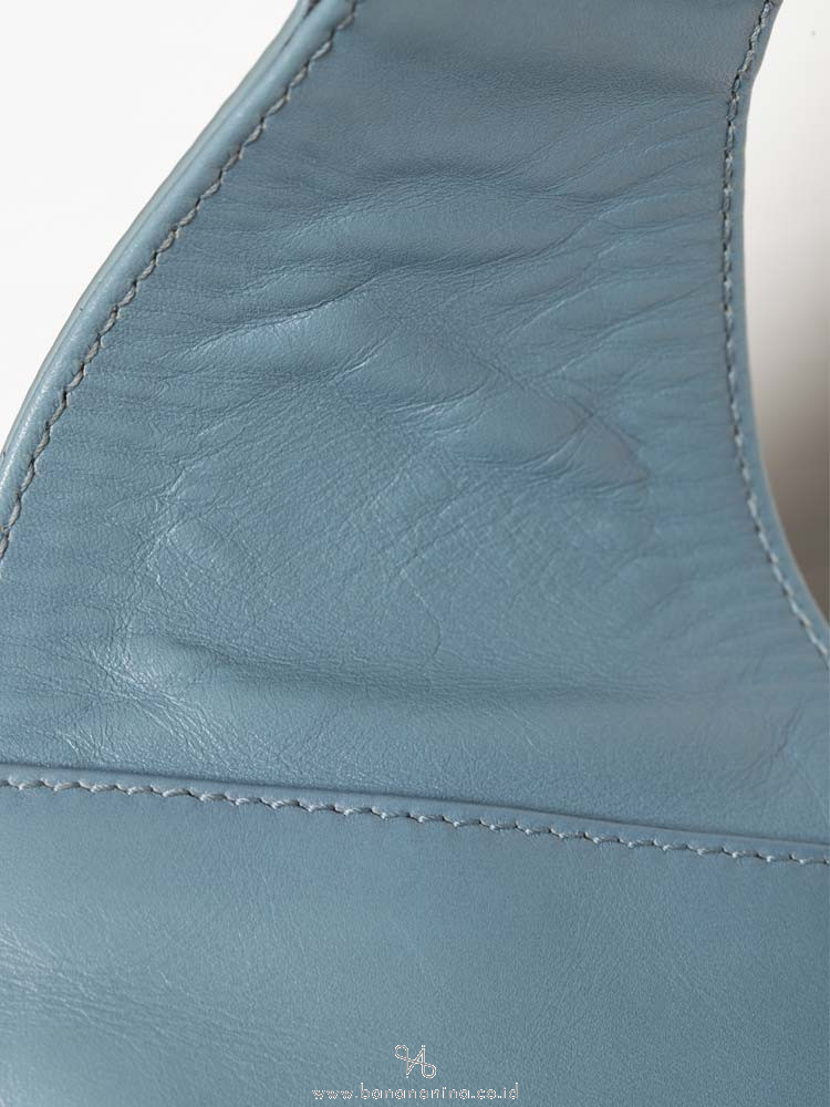 BOTTEGA VENETA Intrecciato Nappa Belt Bag Tweedia