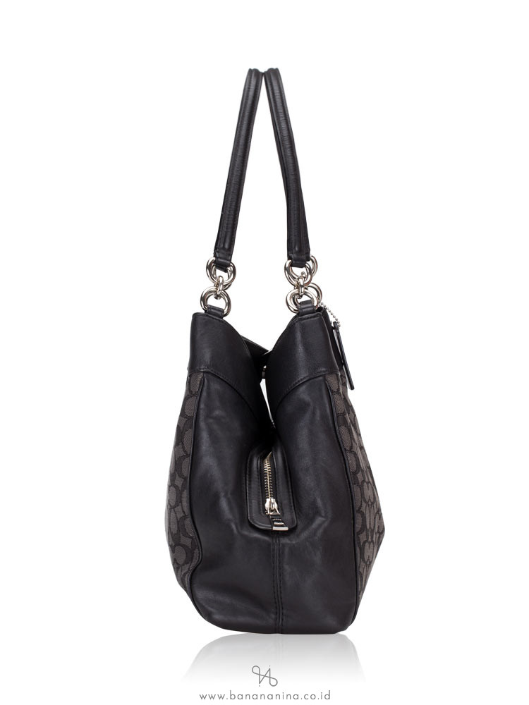 COACH 27579 Outline Signature Lexy Shoulder Bag Black Smoke