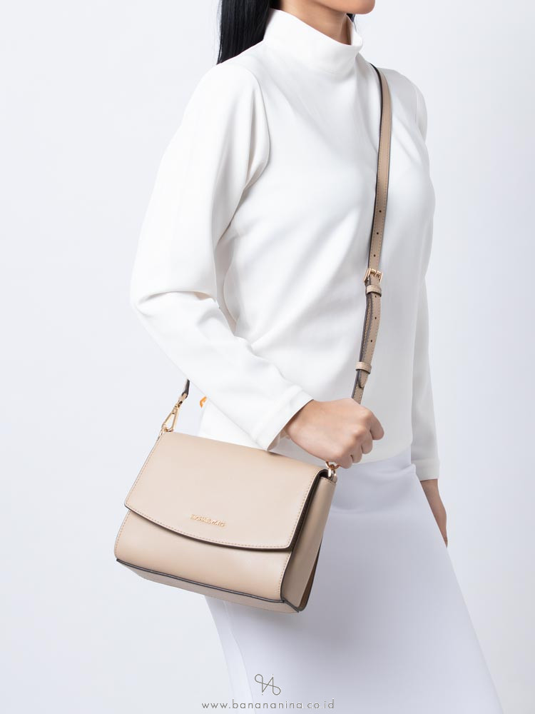 MICHAEL KORS Ellis Leather Medium Flap Messenger Bisque
