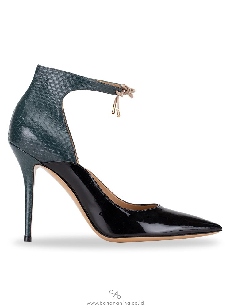 SALVATORE FERRAGAMO Rema Ankle Strap Heels Nero Petrolio Sz 9