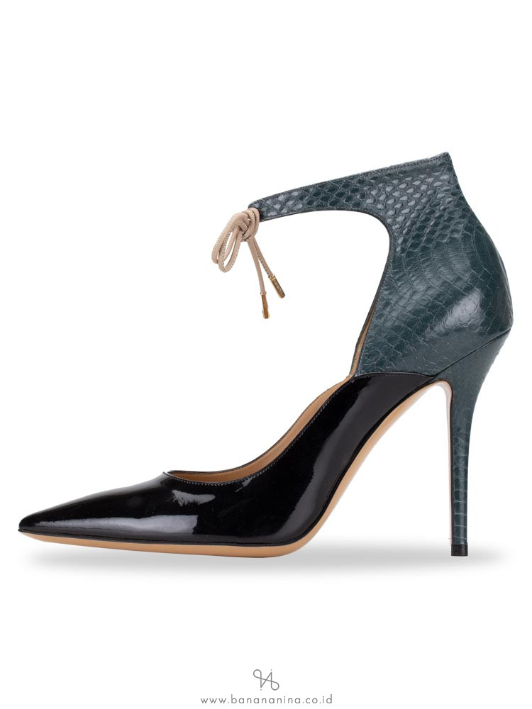 SALVATORE FERRAGAMO Rema Ankle Strap Heels Nero Petrolio Sz 9