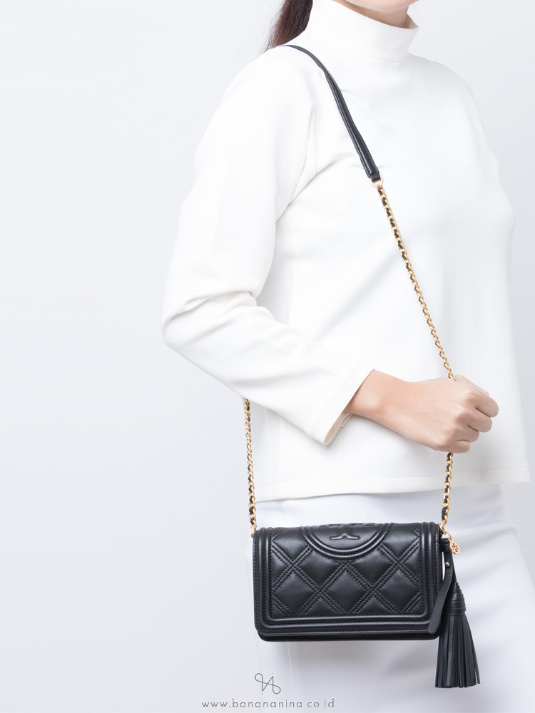 tory burch fleming soft crossbody
