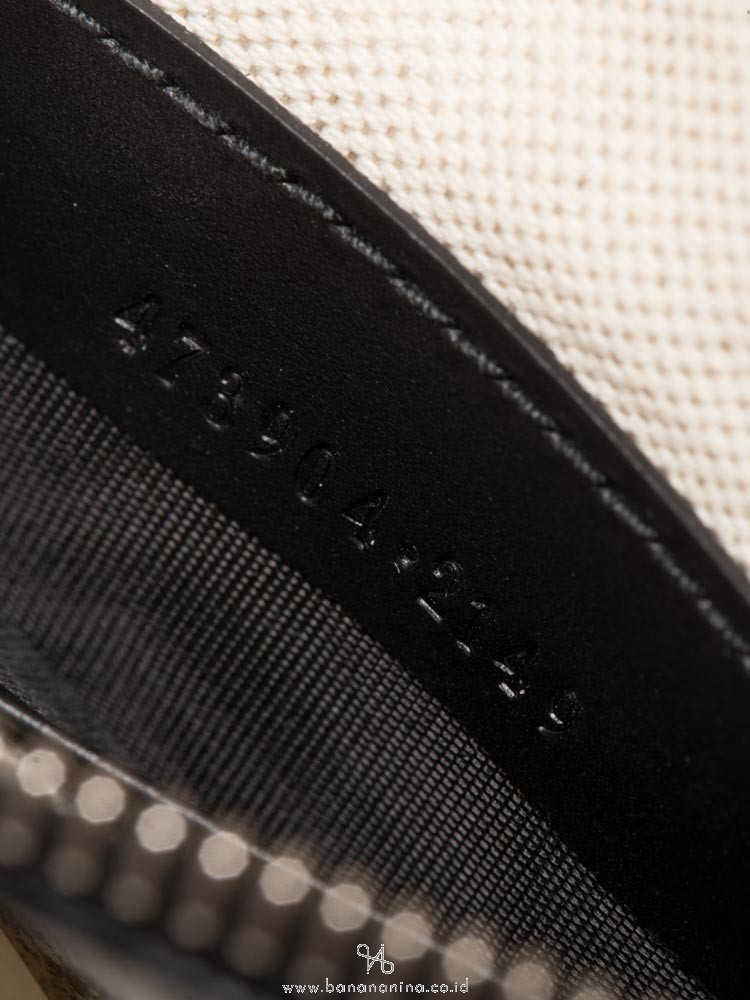 gucci bestiary pouch with kingsnake