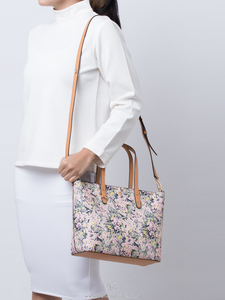 kerrington small zip tote