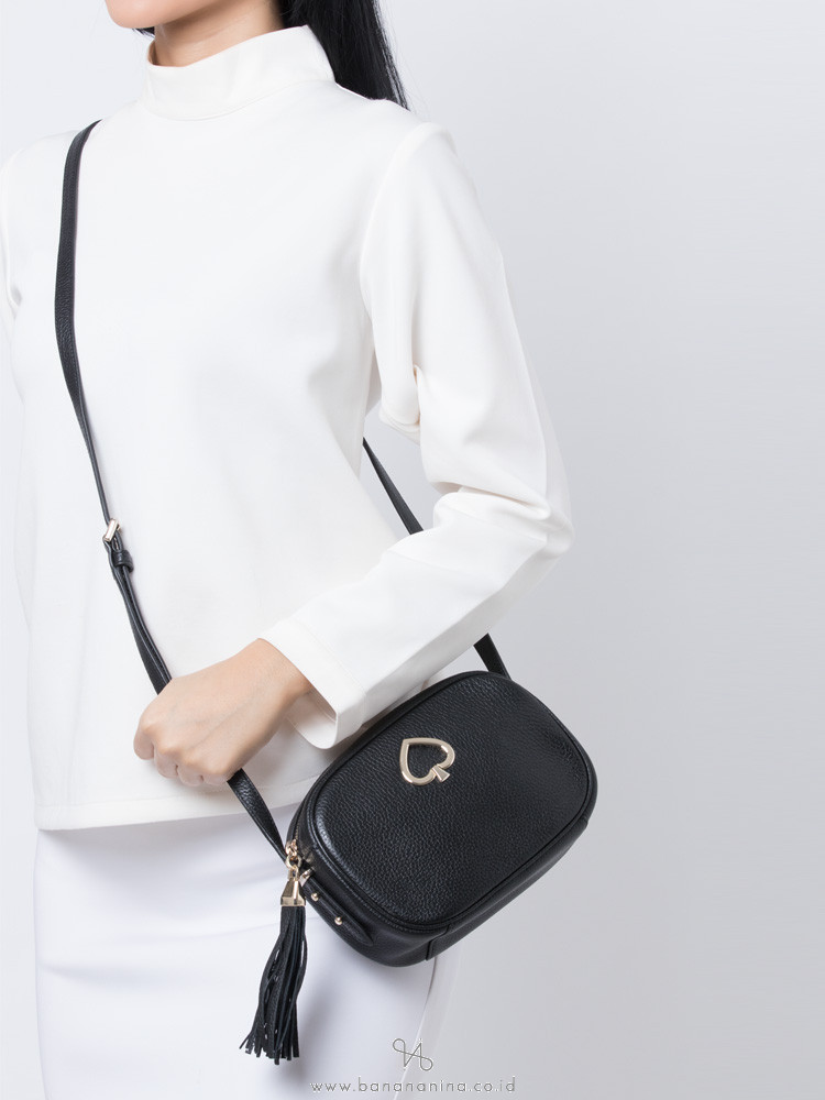 Kate spade camera bag clearance