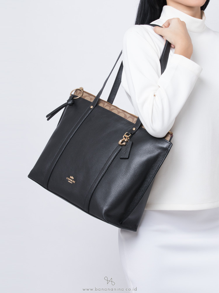 May tote with signature canvas 2025 detail
