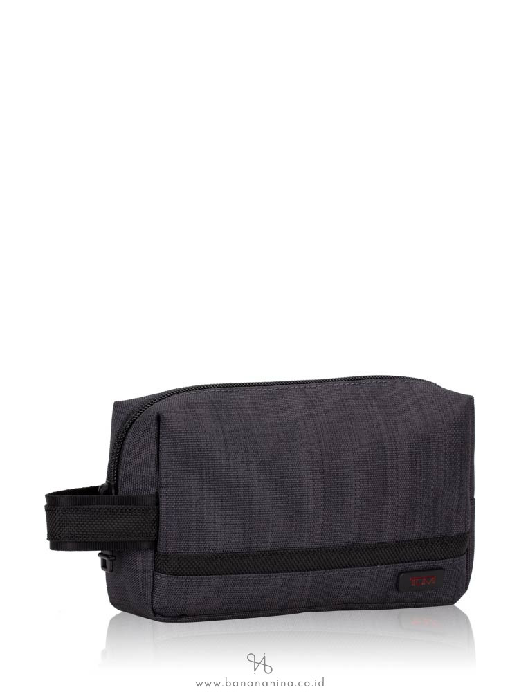 Tumi hotsell men pouch
