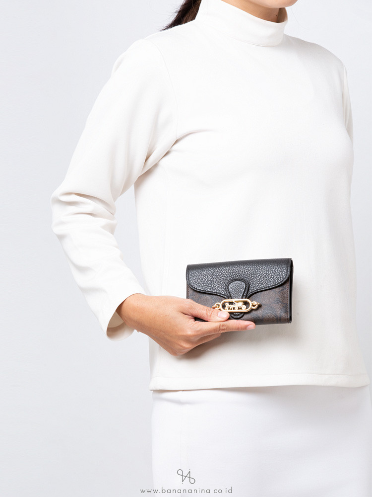 coach jade medium envelope wallet
