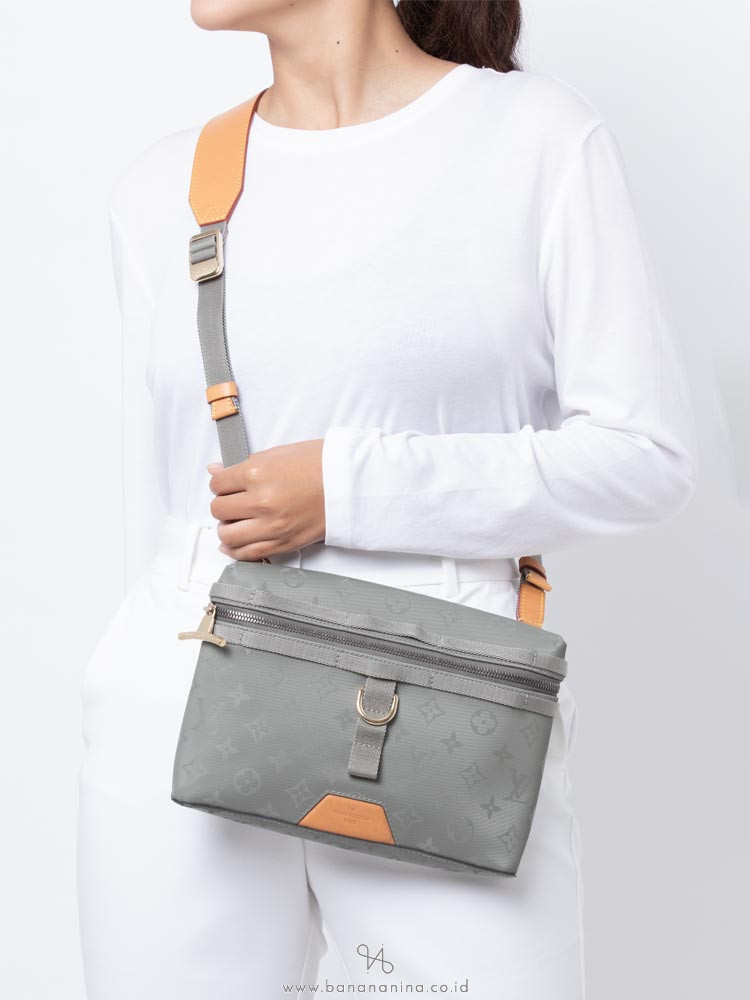 Louis Vuitton Messenger PM Monogram Titanium Canvas Grey – Pursekelly –  high quality designer Replica bags online Shop!