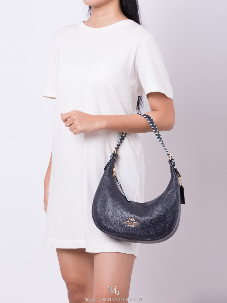 coach bailey hobo with whipstitch