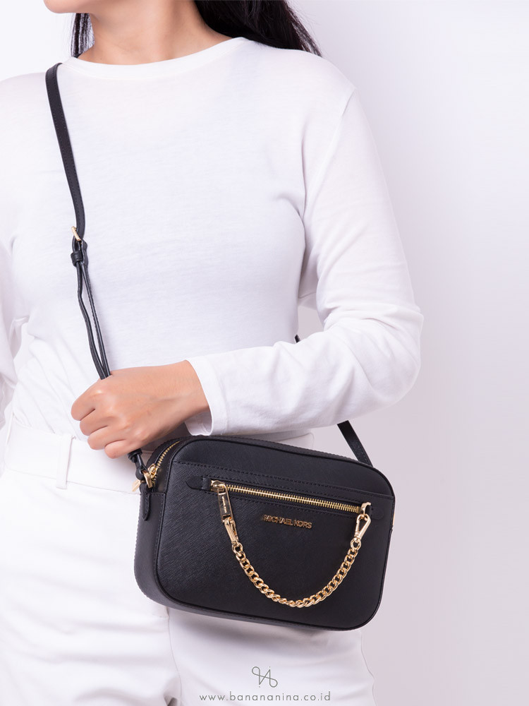 chain crossbody