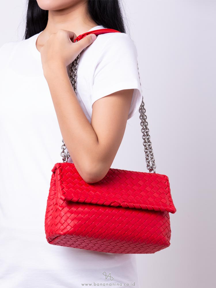 Bottega Veneta Nappa Intrecciato Small Olimpia Bag Red