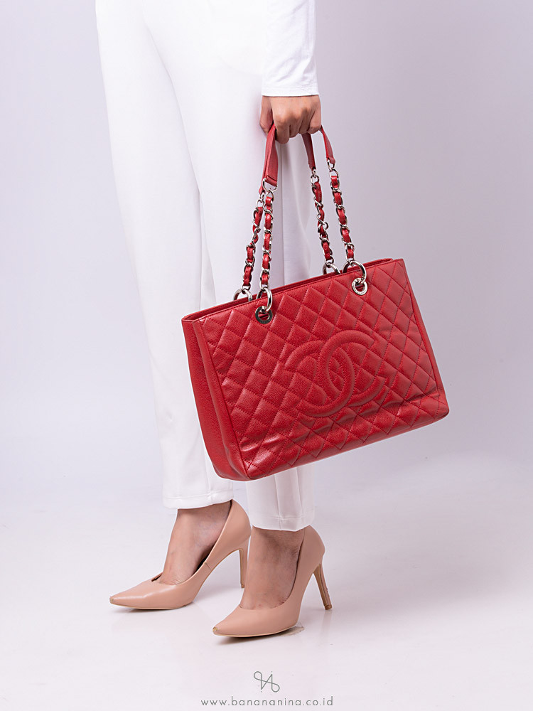 chanel gst red caviar bag