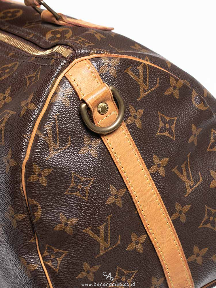 What's in my purse + Louis Vuitton Speedy Bandouliere 30 review - Katherine  Andrea
