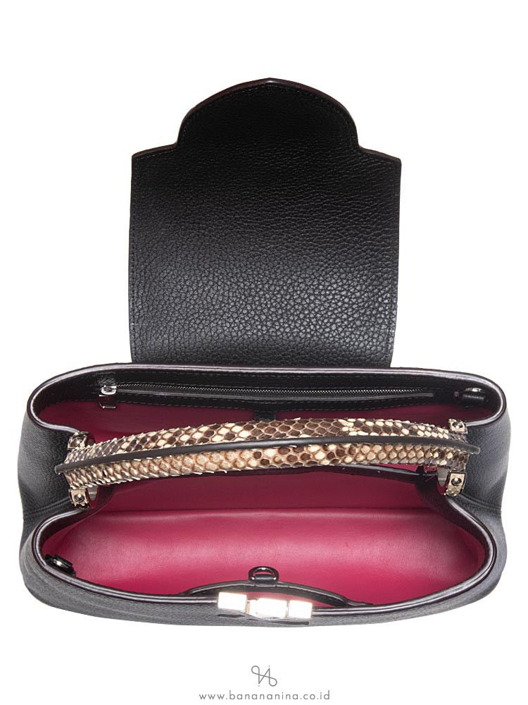 Louis Vuitton Taurillon Python Handle Capucines MM Noir