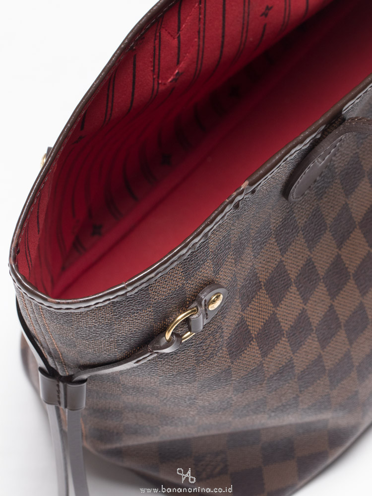 Louis Vuitton Damier Ebene Neverfull MM
