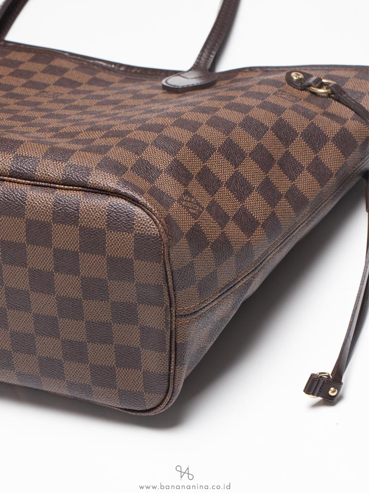Louis Vuitton Damier Ebene Neverfull MM