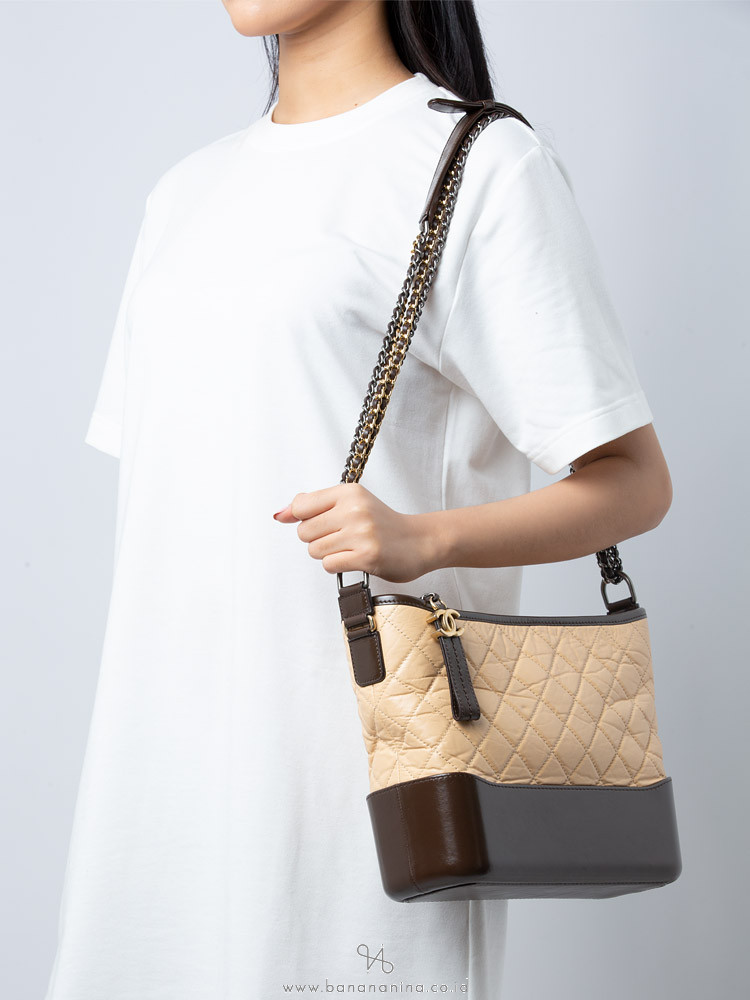 Chanel medium gabrielle hobo bag clearance