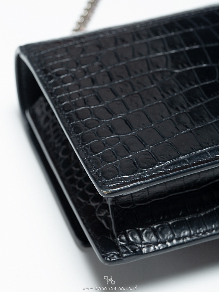 Fendi Vitello Wallet On Chain Zucca Embossed Black Maya in Calfskin with  Gold-Tone - US