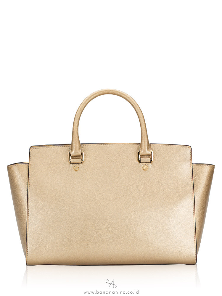 Michael Kors Selma Mini Saffiano Leather Messenger Bag in Pale Gold