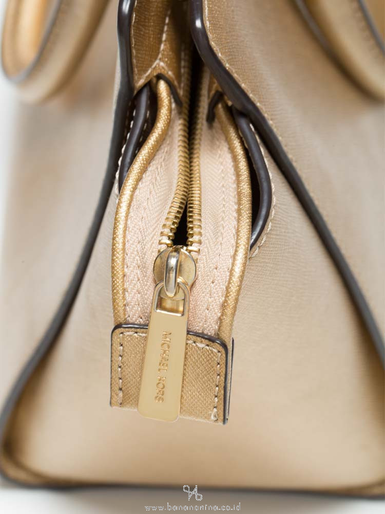 Michael Kors Saffiano Shoulder Tote Merlot Pre-Owned Bag for Sale