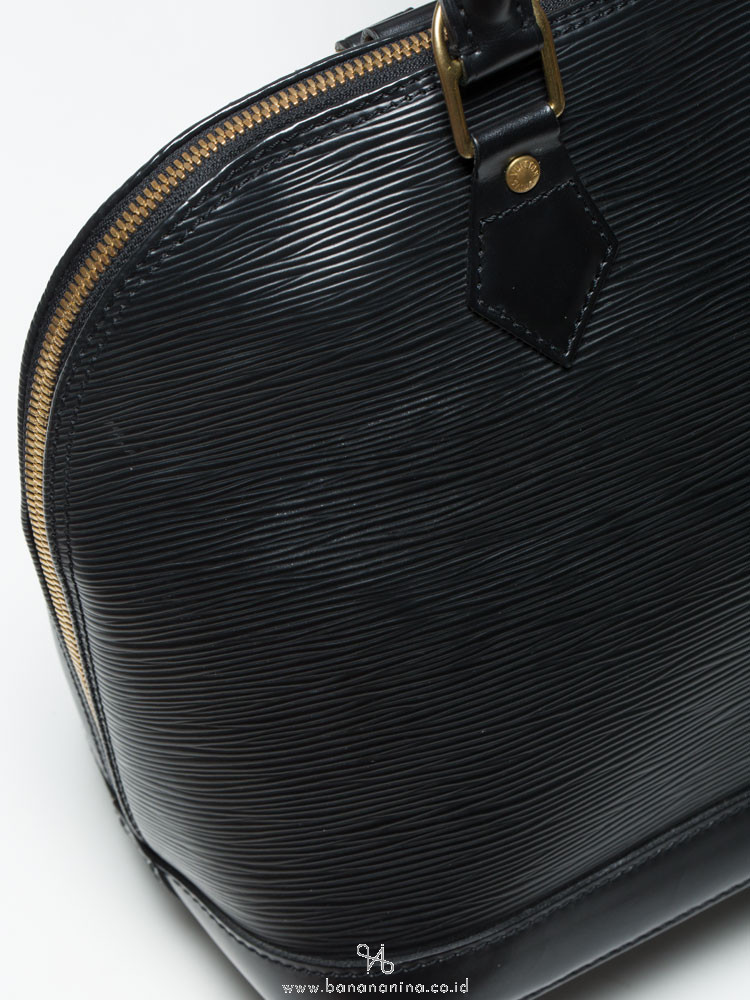 Verve Fashion - Louis Vuitton Electric Epi Leather ALMA PM, $1,798