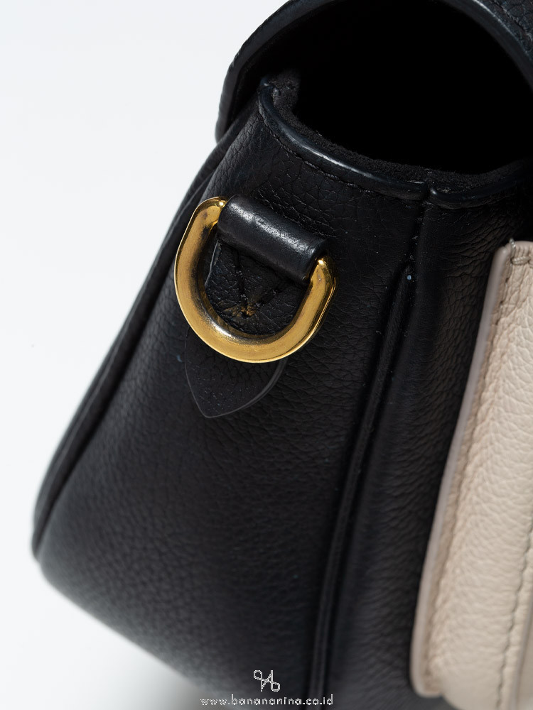 M59491 Louis Vuitton Grained Calf Leather Lockme Tender