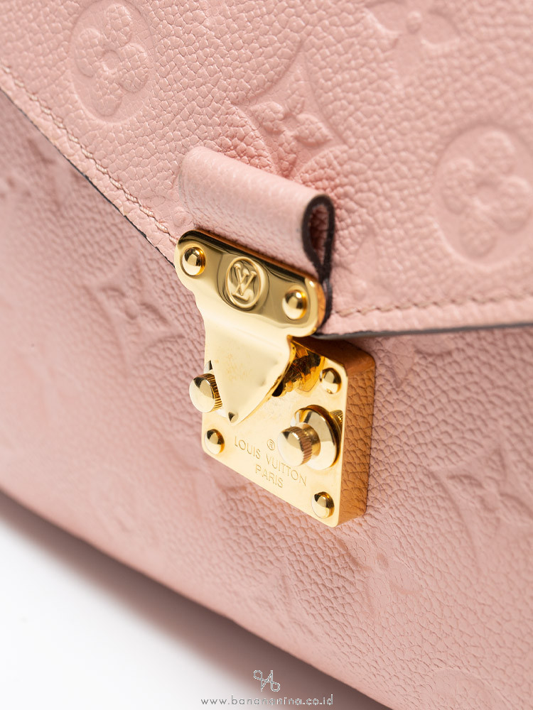 Louis Vuitton Rose Poudre Monogram Empreinte Leather Pochette