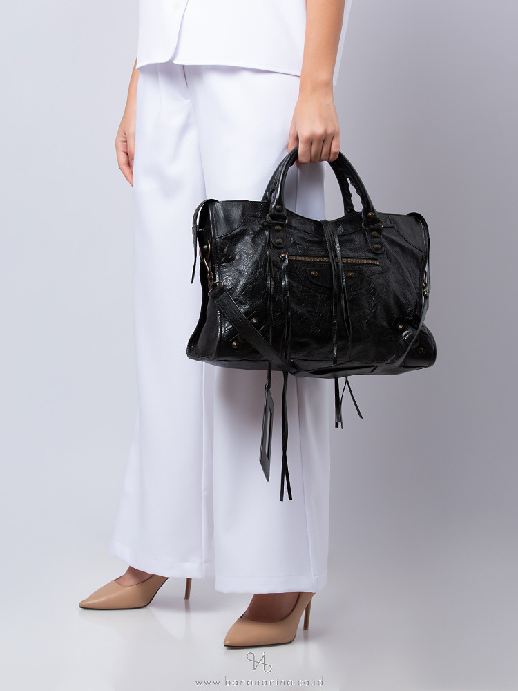 Balenciaga Classic City Bag in Black