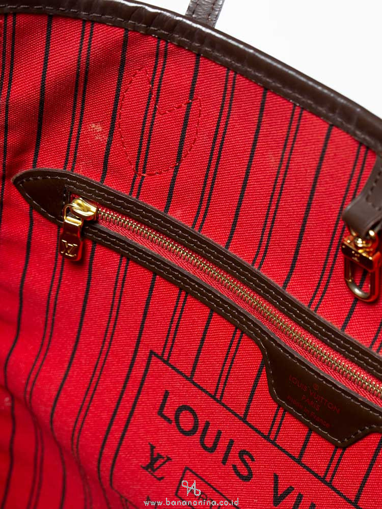 Louis Vuitton Neverfull mm Damier Ebene Tote Bag