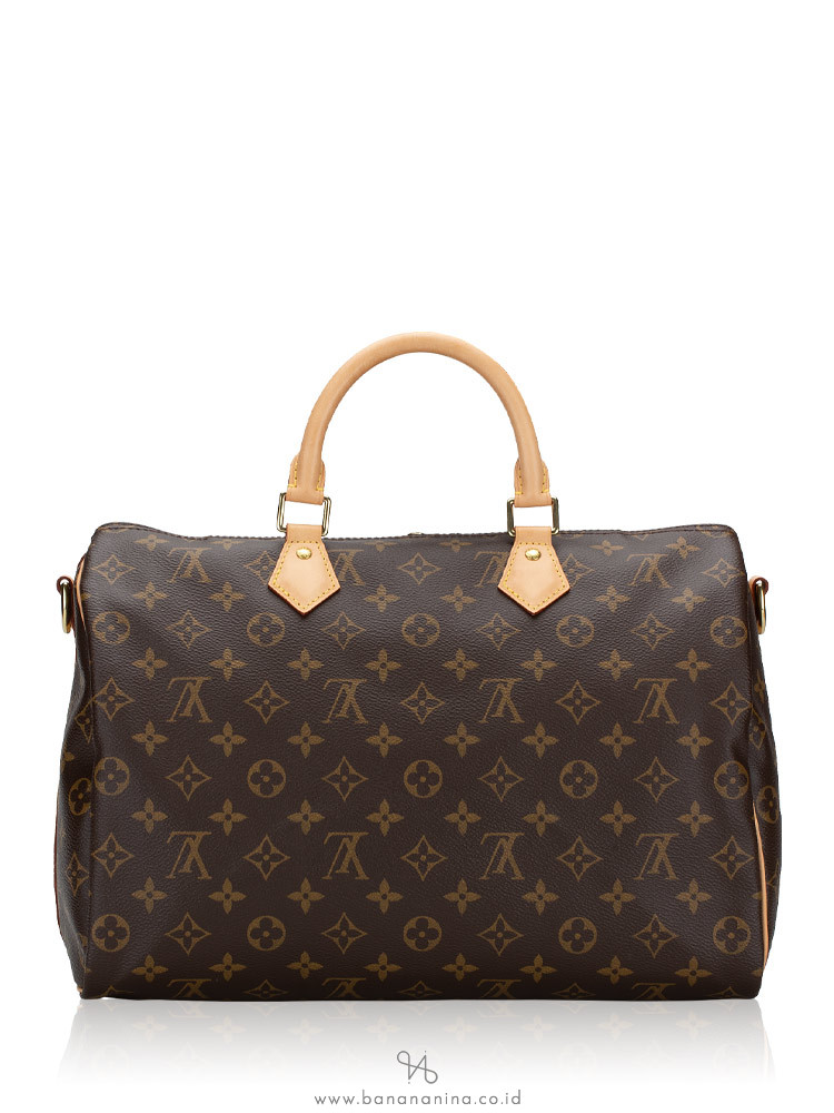 My very own Louis Vuitton Speedy Bandouliere 35 in Monogram with  personalized luggage tag