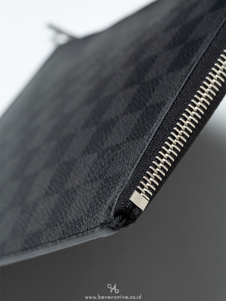 Pre-Owned Louis Vuitton Bag Damier Graphite Pochette Jules PM Dark
