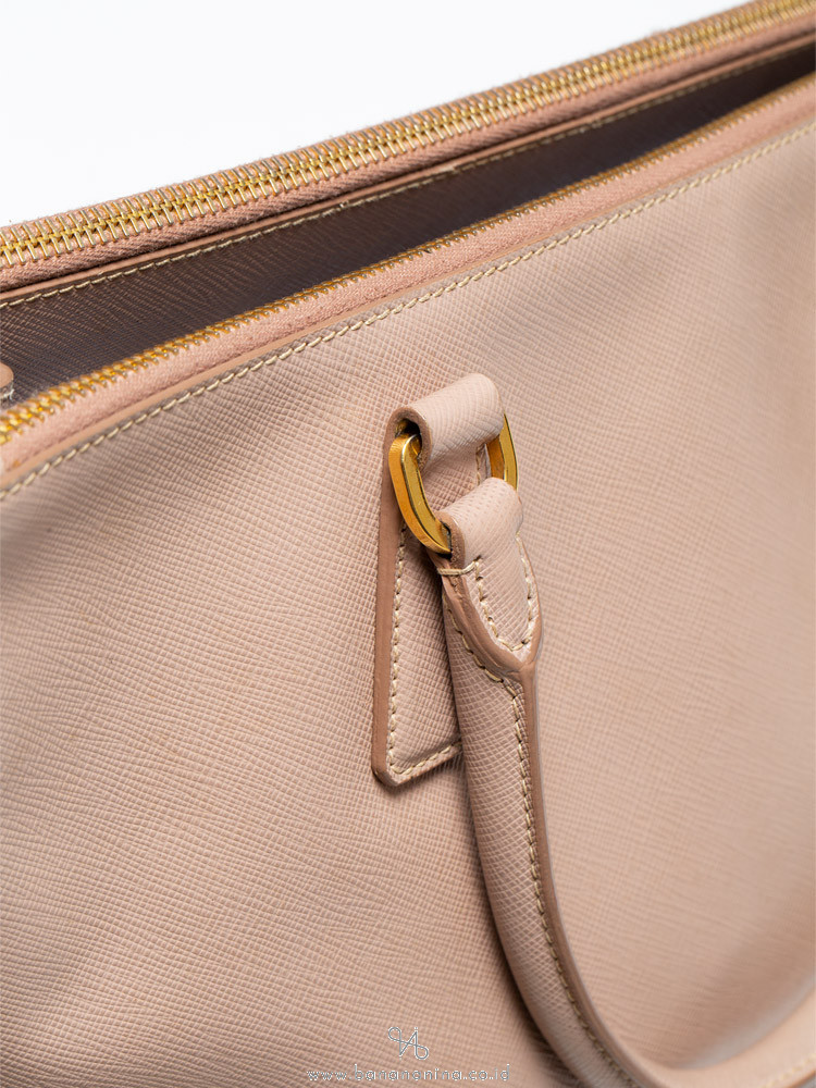 Prada Begonia Saffiano Lux Leather Medium Double Zip Tote Bag BN2274 -  Yoogi's Closet