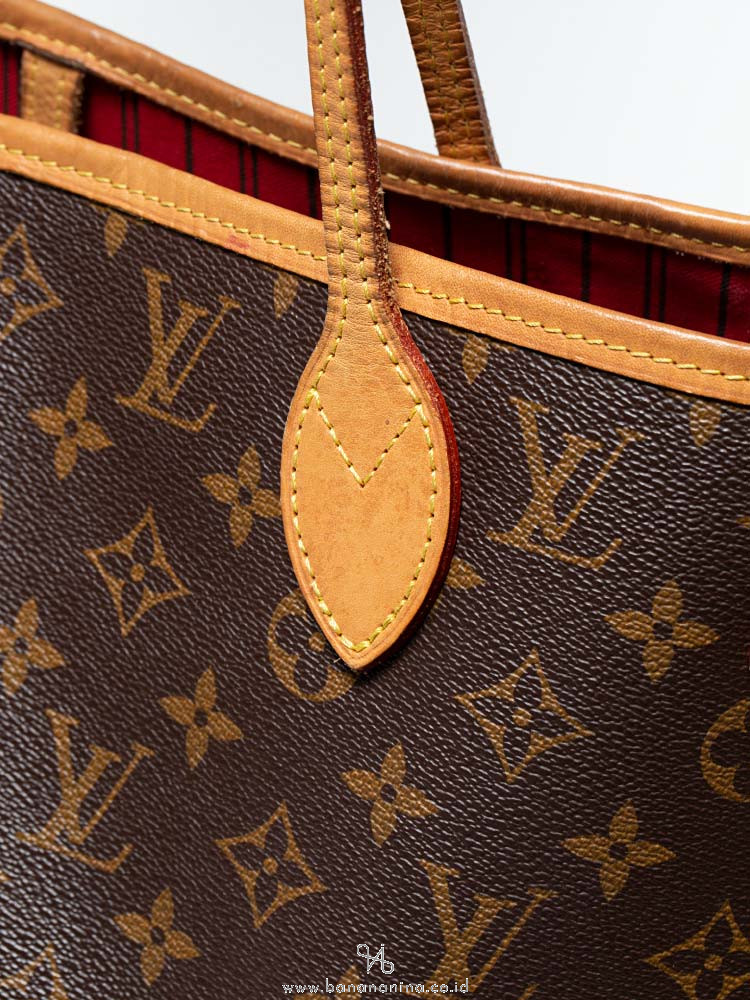 Louis Vuitton Neverfull MM W/Cherry Red Inside for Sale in Orange