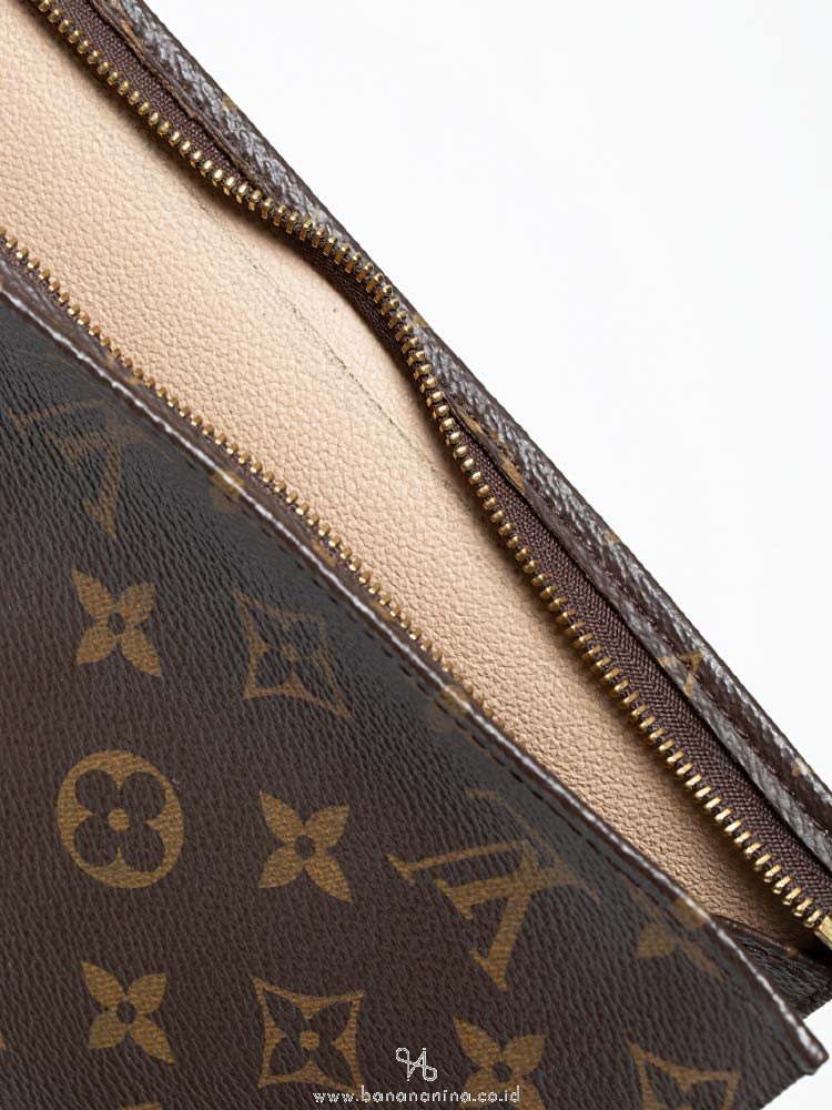 Louis Vuitton Toiletry Pouch 26 Monogram Brown in Coated Canvas with  Gold-Tone - US