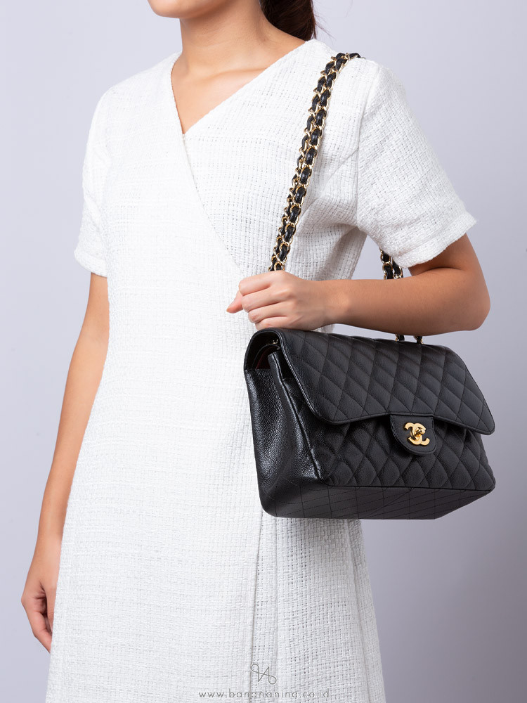 Chanel Caviar Jumbo Classic Double Flap Bag Black