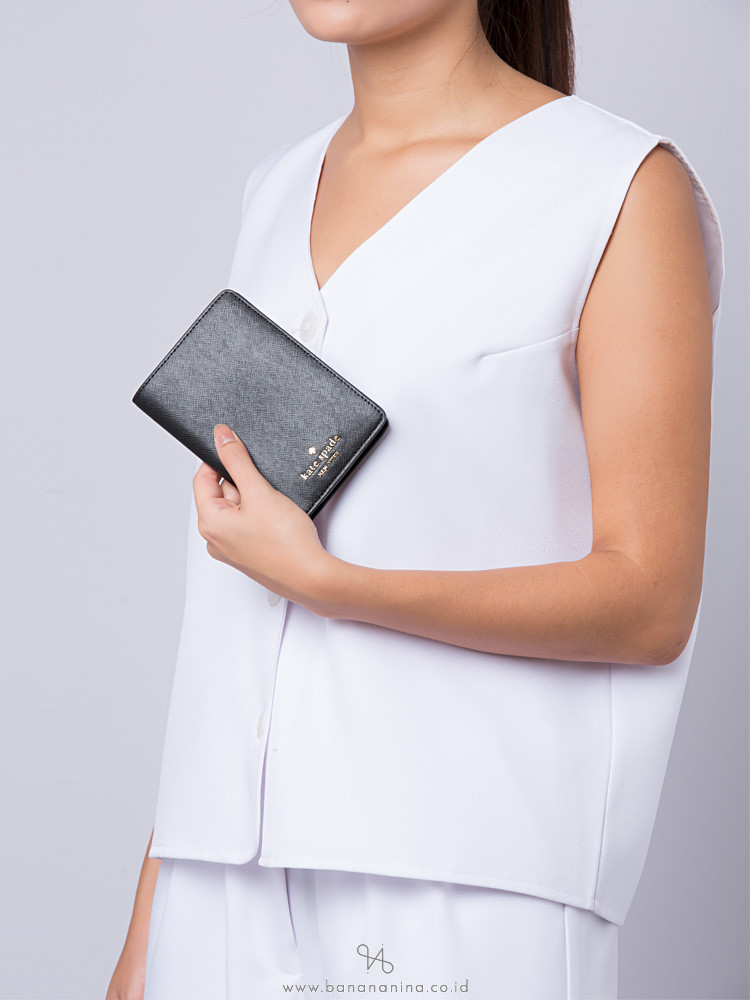 Kate Spade Madison Saffiano Passport Holder Black