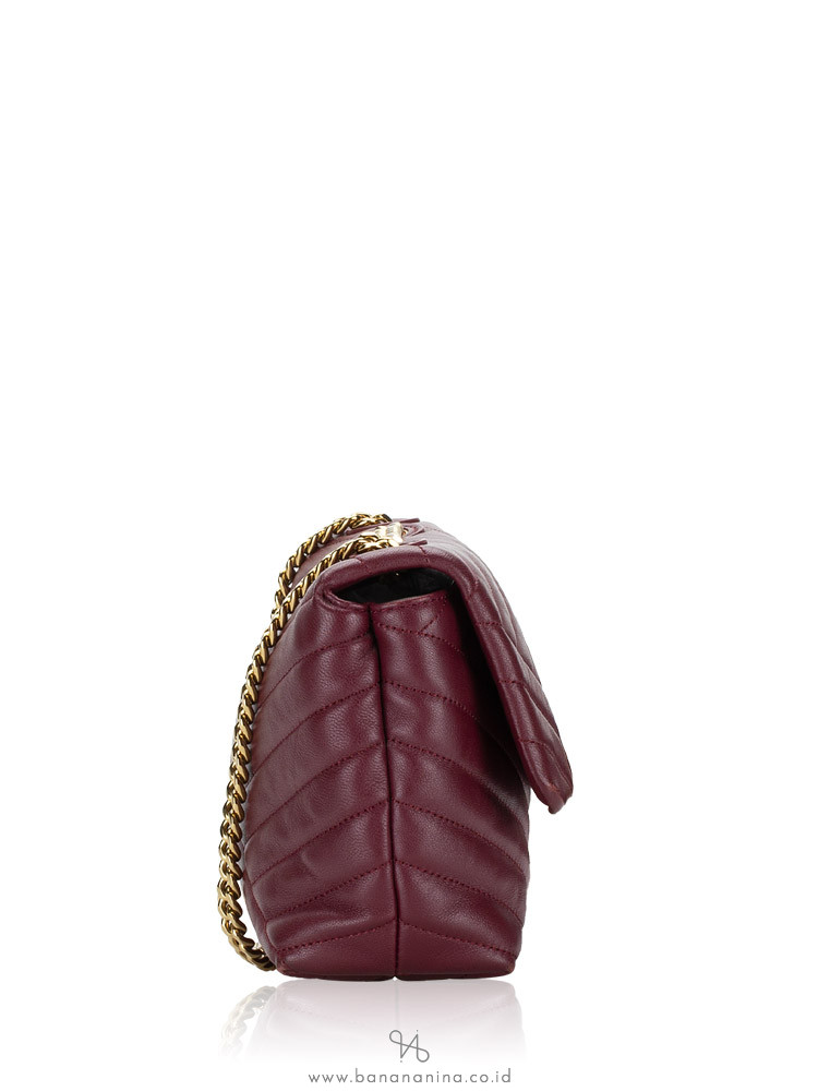 Tory Burch - Kira Chevron - Burgundy herringbone bag made of quilted  leather with gold metal chain and logo, for women